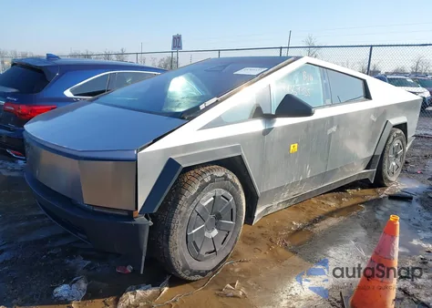 2025 Tesla Cybertruck Cyberbeast z USA, uszkodzony, nr VIN 7G2CEHEE5SA062087